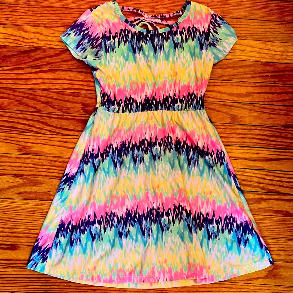 Girl’s super soft trendy tie dye pattern dress!